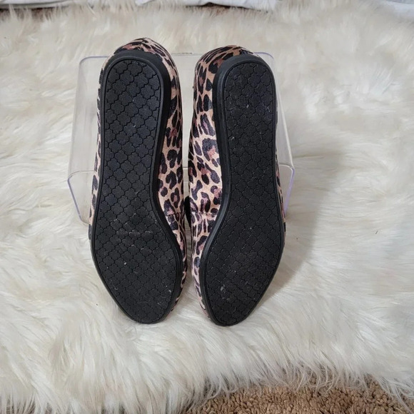 Caslon Scarlet Leopard Print Velveteen Indoor Outdoor Slippers Flats Driving 9.5 - Picture 9 of 10